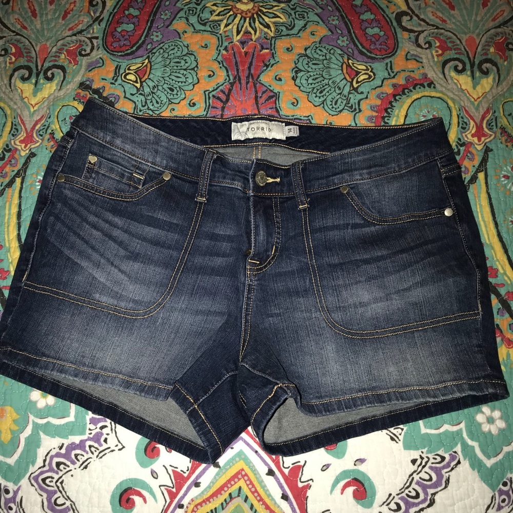 NWOT Torrid Jean Shorts. Size 14